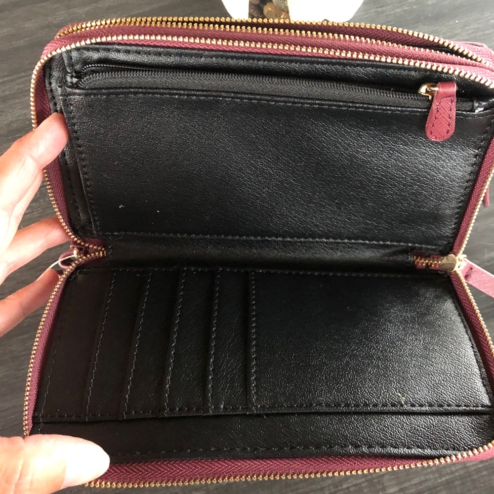 NWT NY and Company wristlet - Picture 4 of 8